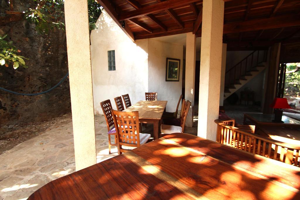 Boa Hill Surf House Nembrala Exterior foto