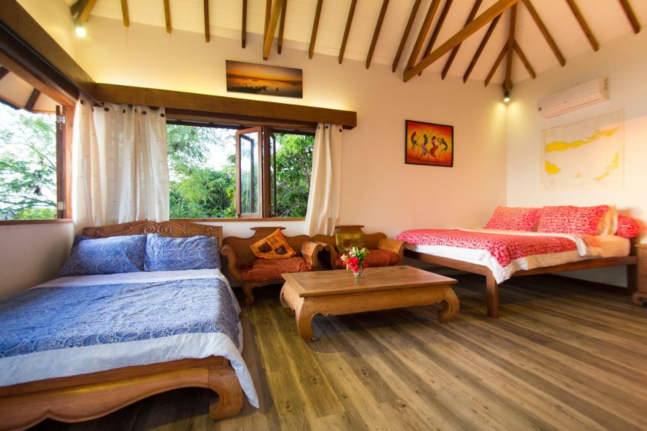 Boa Hill Surf House Nembrala Exterior foto